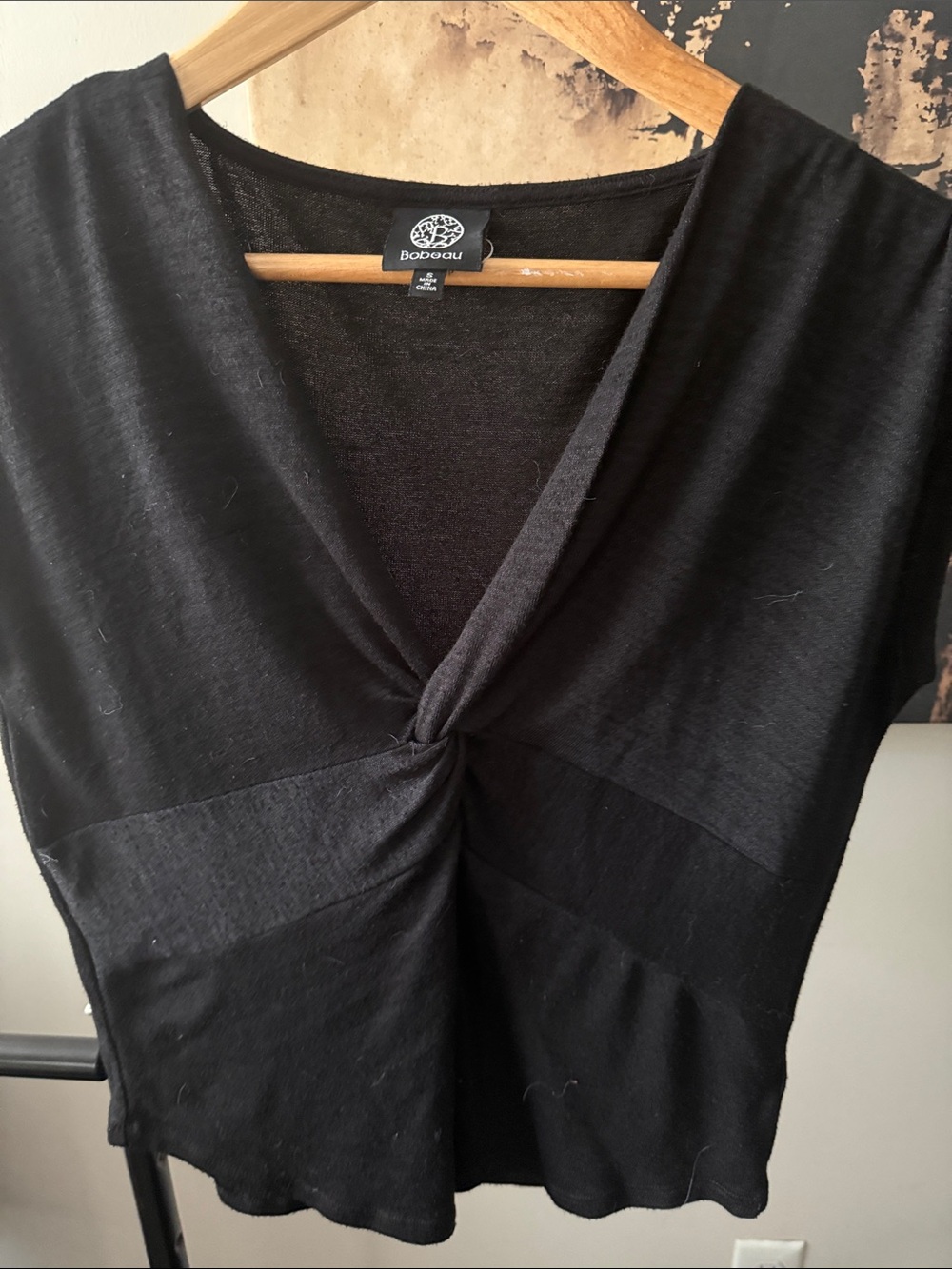 Bobeau Black Twist-Front Short Sleeve Top